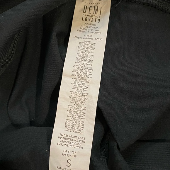 WORN ONCE FABLETICS SET. - Picture 6 of 11